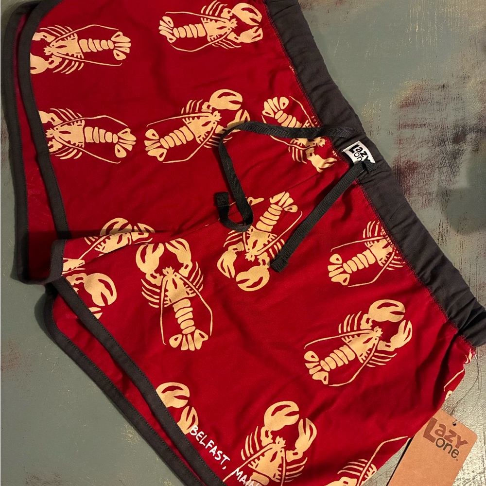 Lazy One woman’s  lobster 🦞 print Shorts